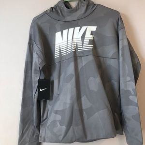 Nike therma dri fit hoodie